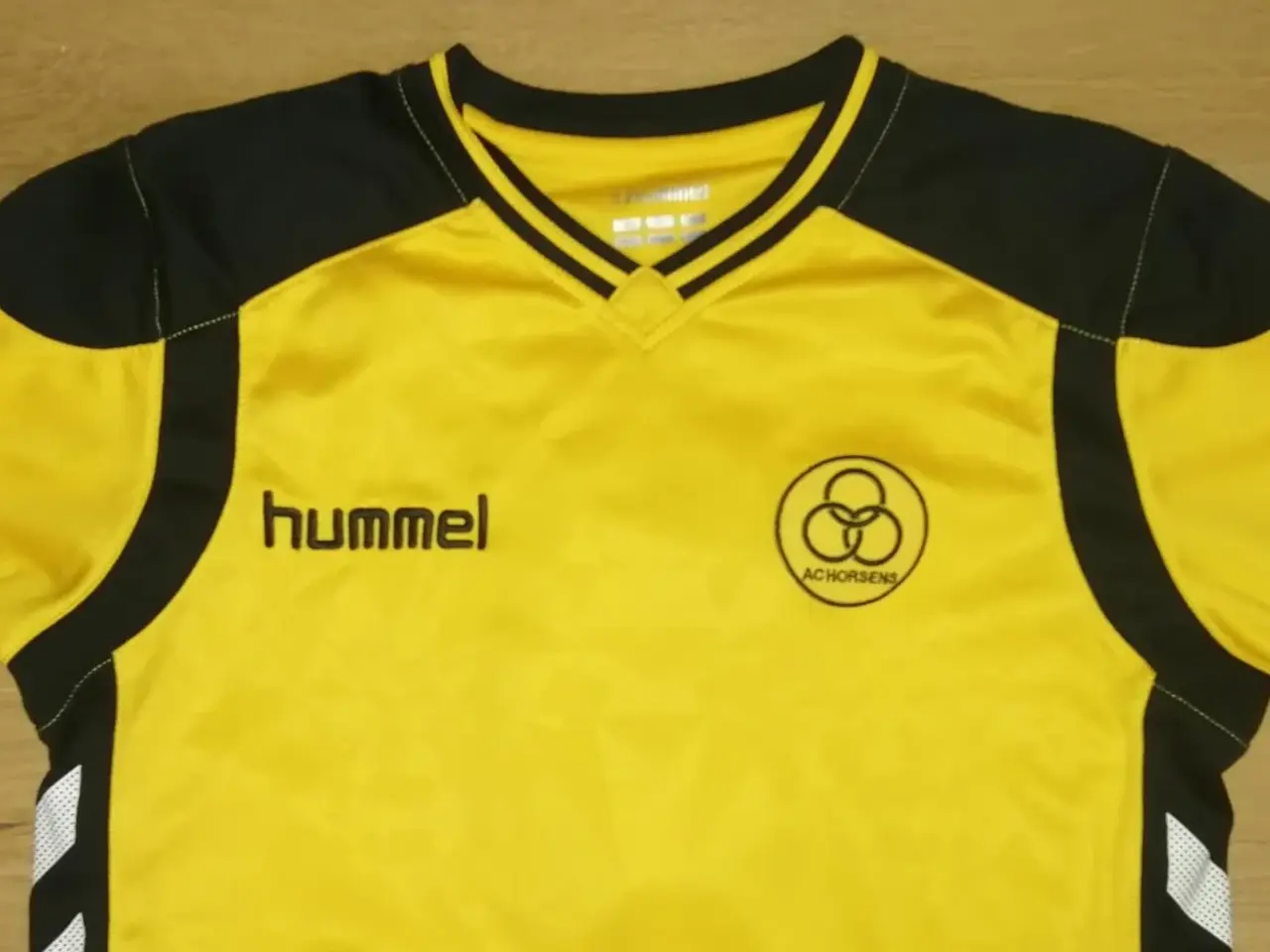Billede 3 - AC HORSENS 2016 "FINNBOGASON" NR 9, STR. 14/15 ÅR