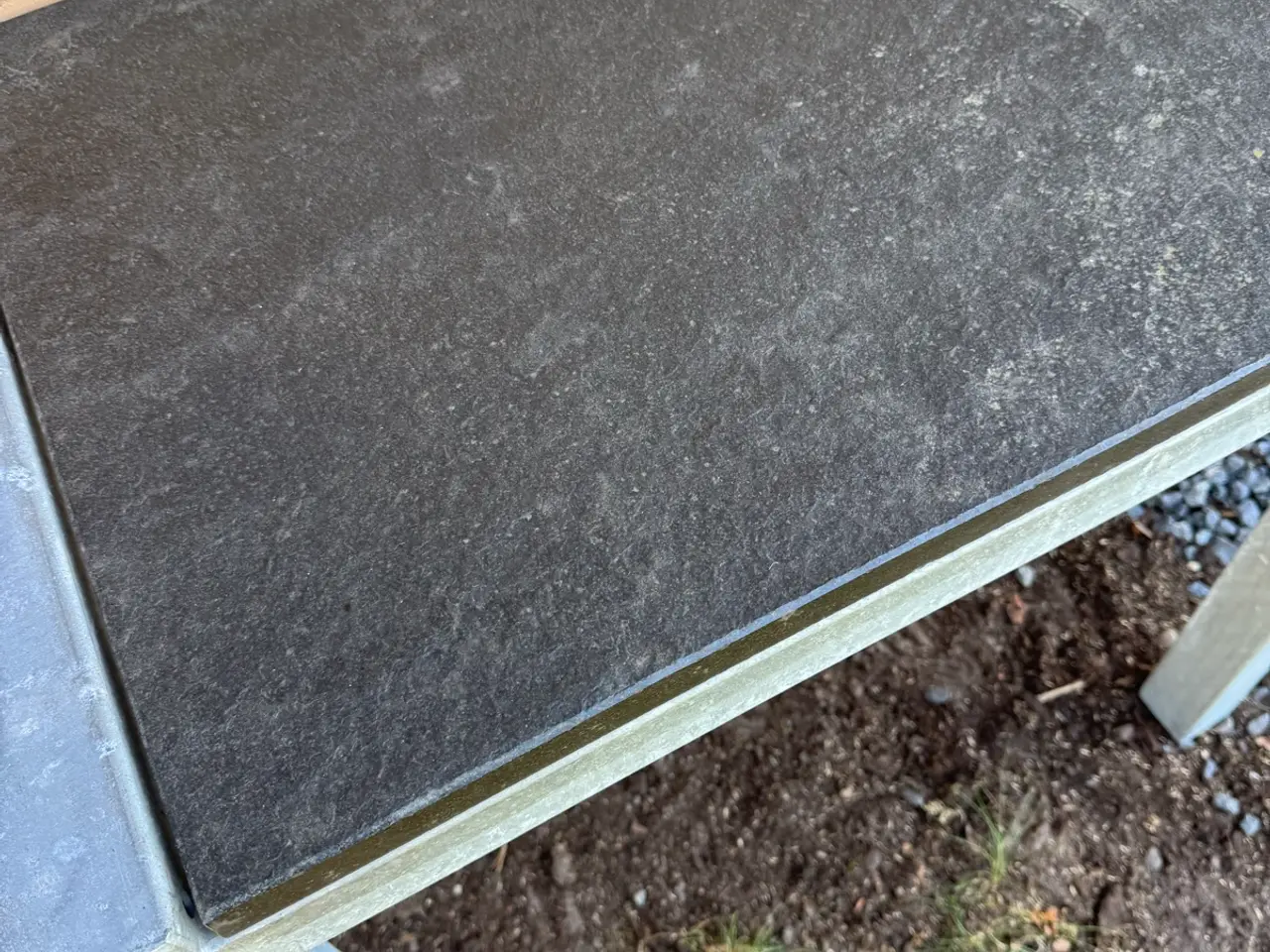 Billede 3 - Havebord med granitplade