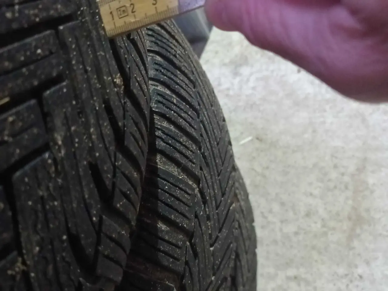 Billede 5 - Vinterhjul michelin alpin 205x55x16 5x114,3 