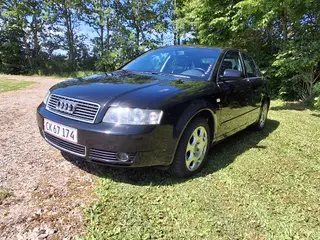 Audi A4 sedan B6 1,8T