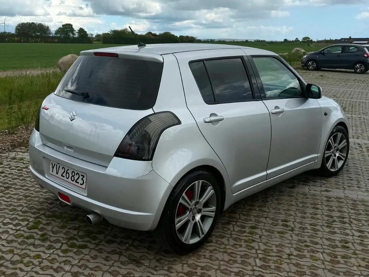 Billede 3 - Suzuki Swift med mange nye dele og med lavt km