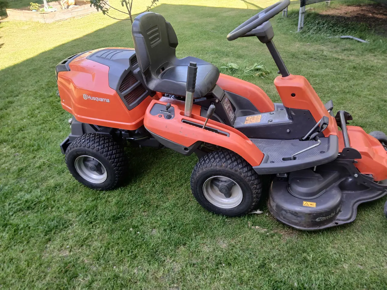 Billede 4 - Havetraktor huskvarna rider 213C 