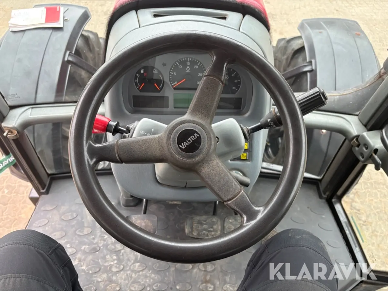 Billede 10 - Traktor Valtra M150