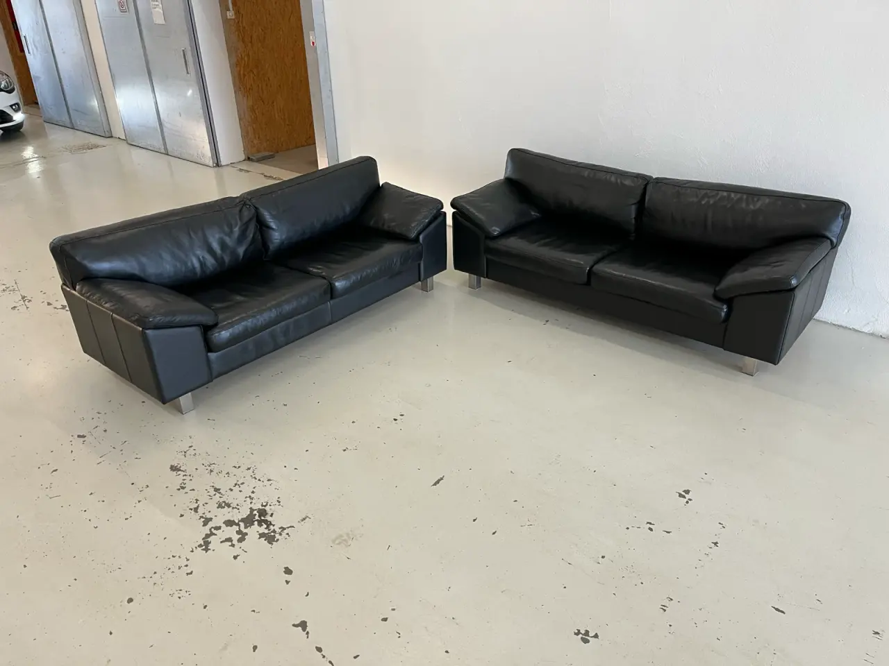 Billede 9 - Eksklusiv Skalma 2,5+2,5 Pers.Sofa i sort okselæde
