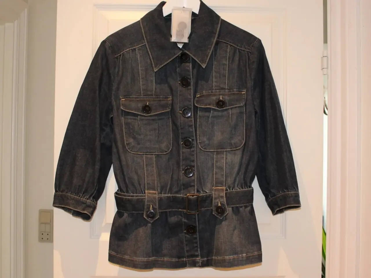 Billede 1 - NY denim jakke fra Noa Noa