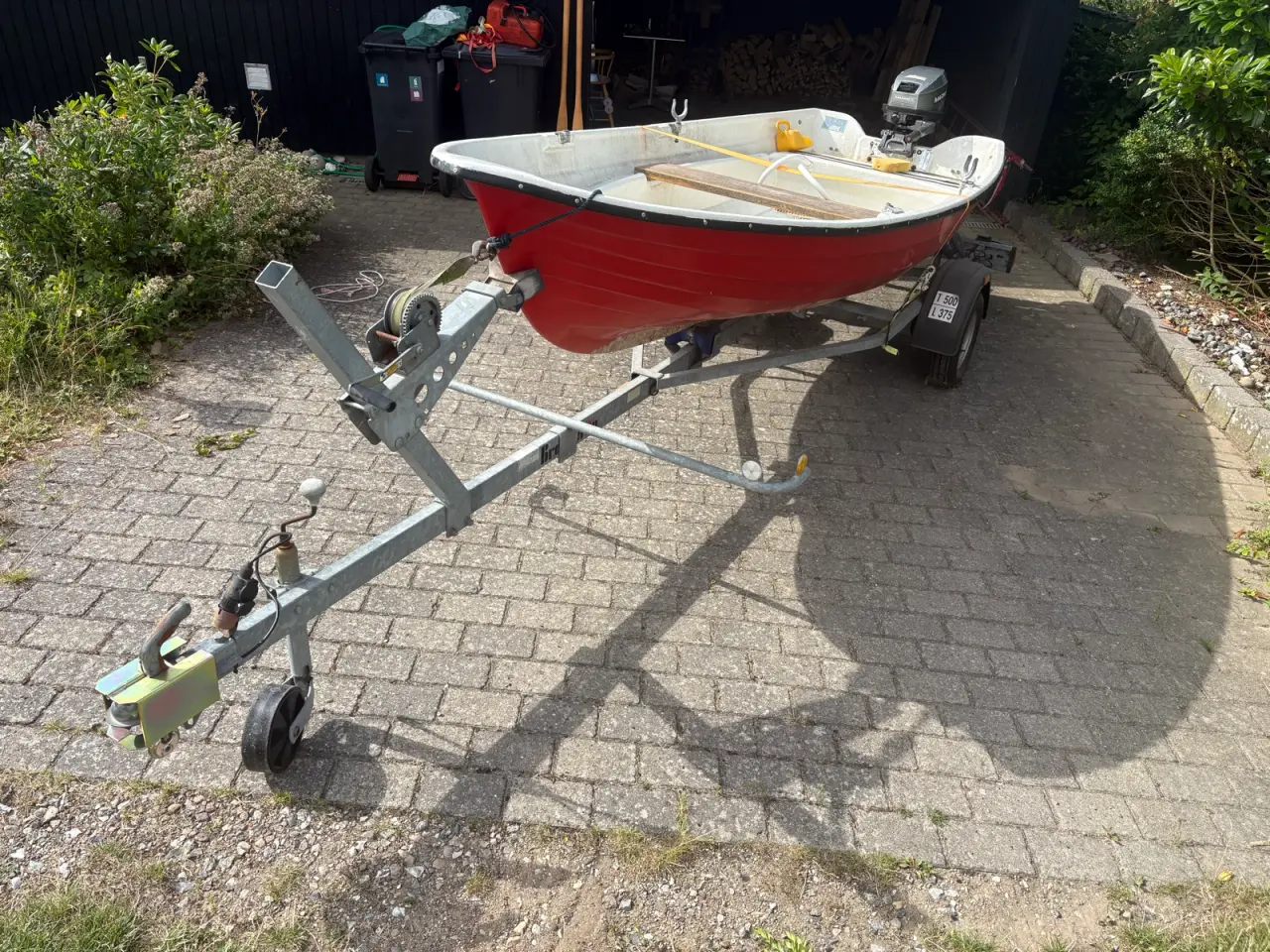 Billede 2 - Jolle med motor og trailer