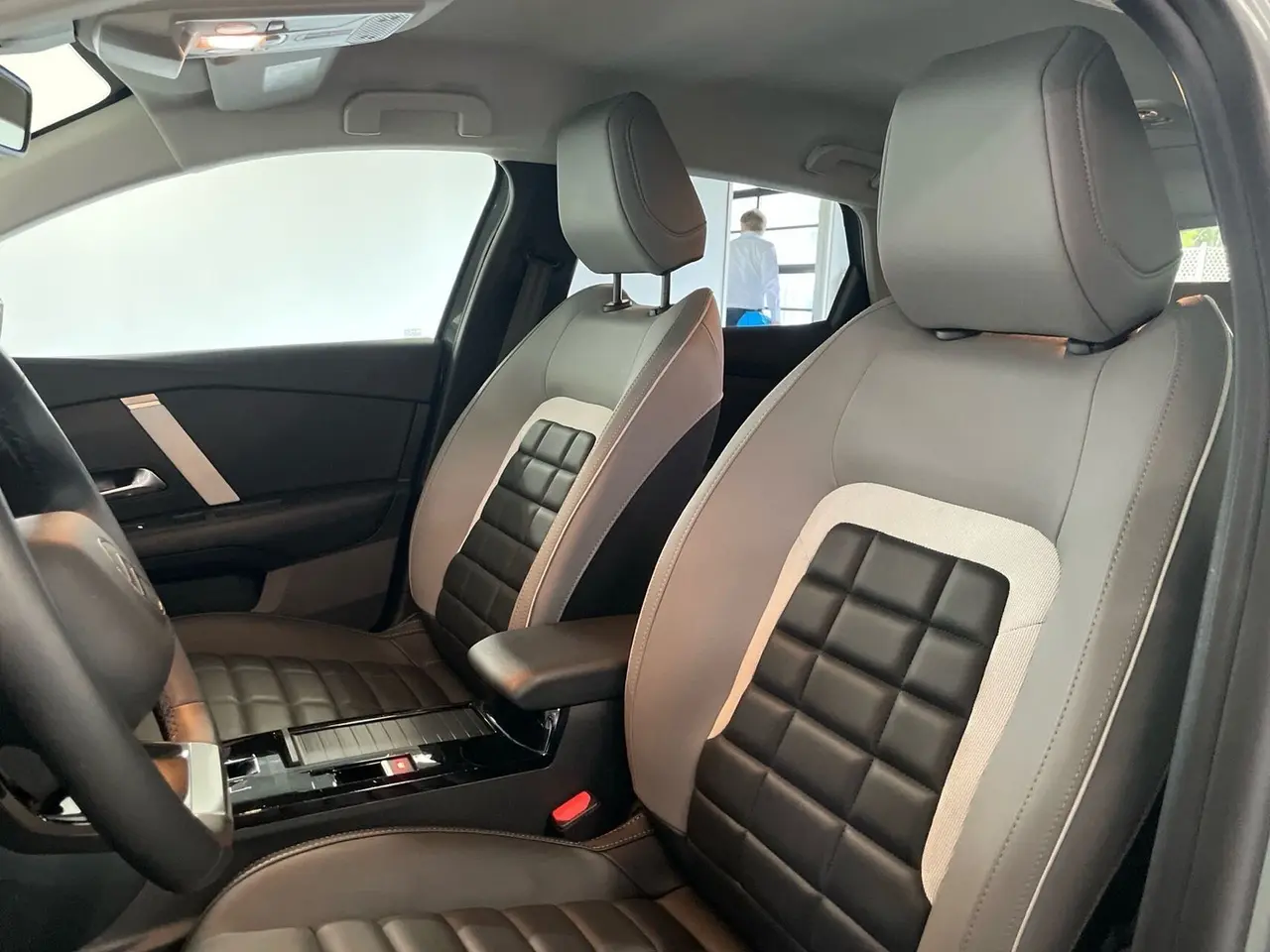 Billede 16 - Citroën ë-C4 54 Max