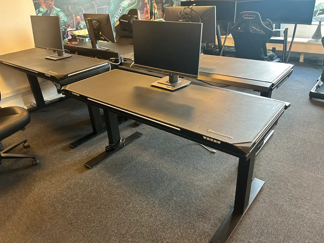 Billede 2 - Blacklyte Atlas Desk – Hæve-sænkebord