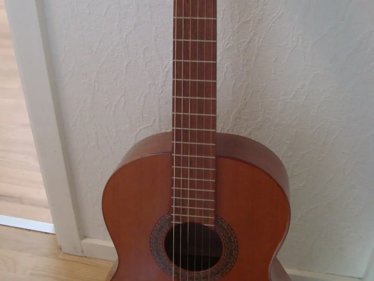 Billede 1 - Guitar med tilbehør