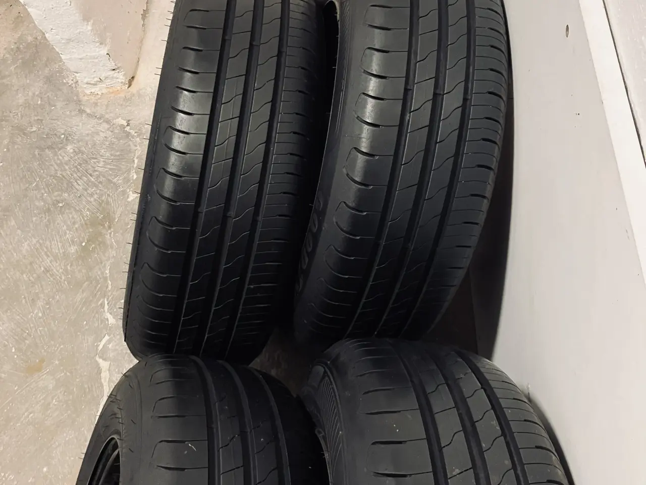 Billede 3 - Goodjear sommerdæk på fælge 4 X 108