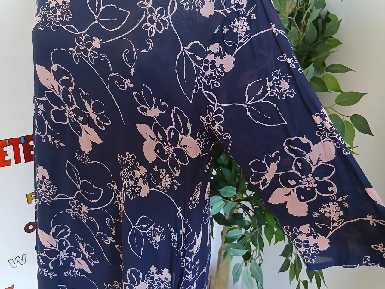 Billede 5 - Bluse. Masai. Medium/38