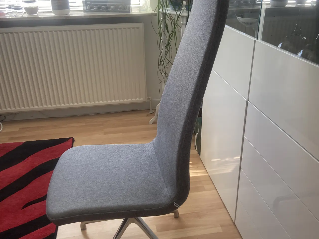 Billede 3 - Spisebordsstole.