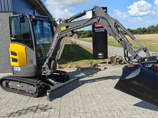 Volvo ECR25D