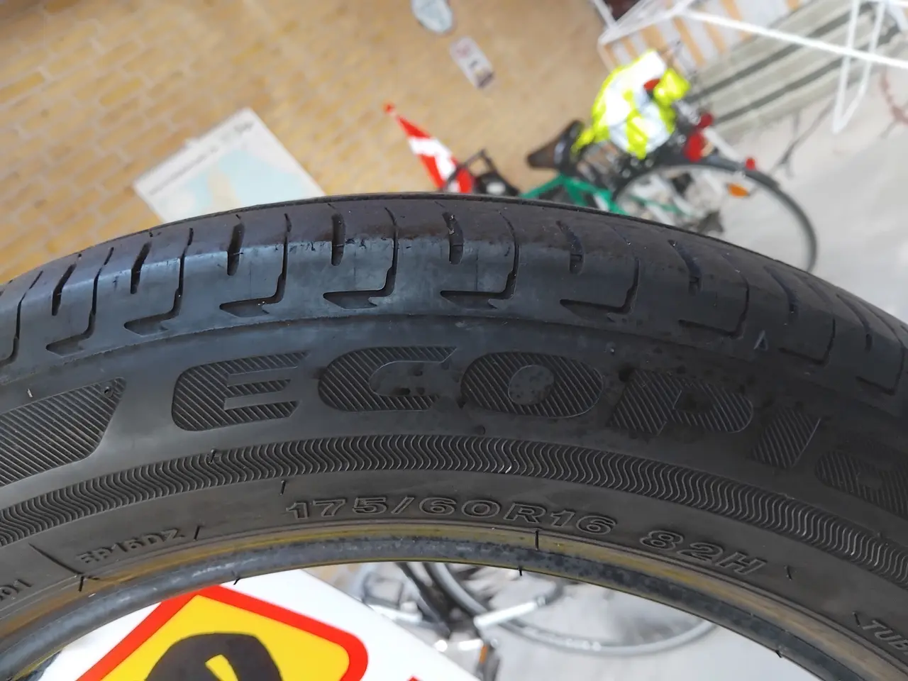 Billede 3 - 16" Bridgestone radial dæk