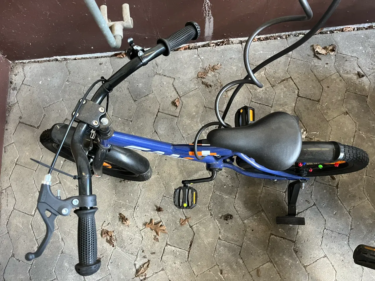Billede 5 - Børnecykel med støttehjul