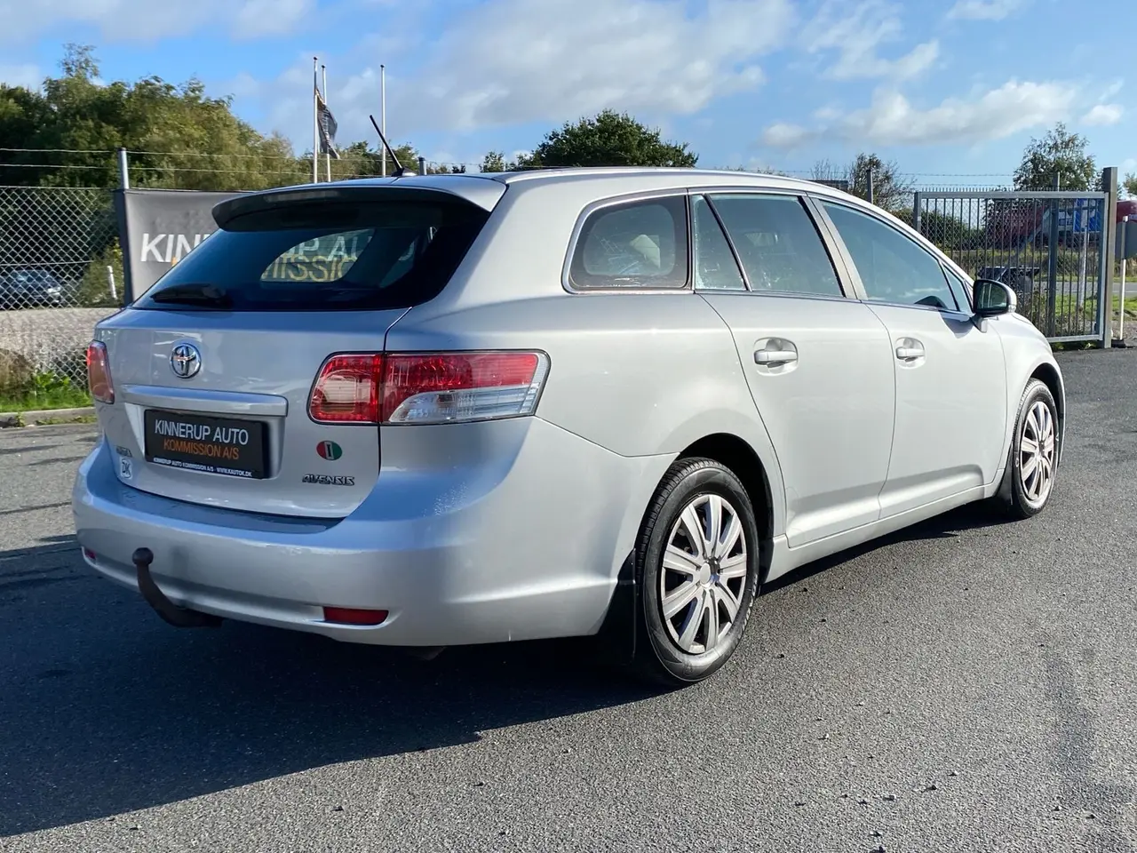 Billede 3 - Toyota Avensis 2,0 D-4D DPF T1 126HK Stc 6g