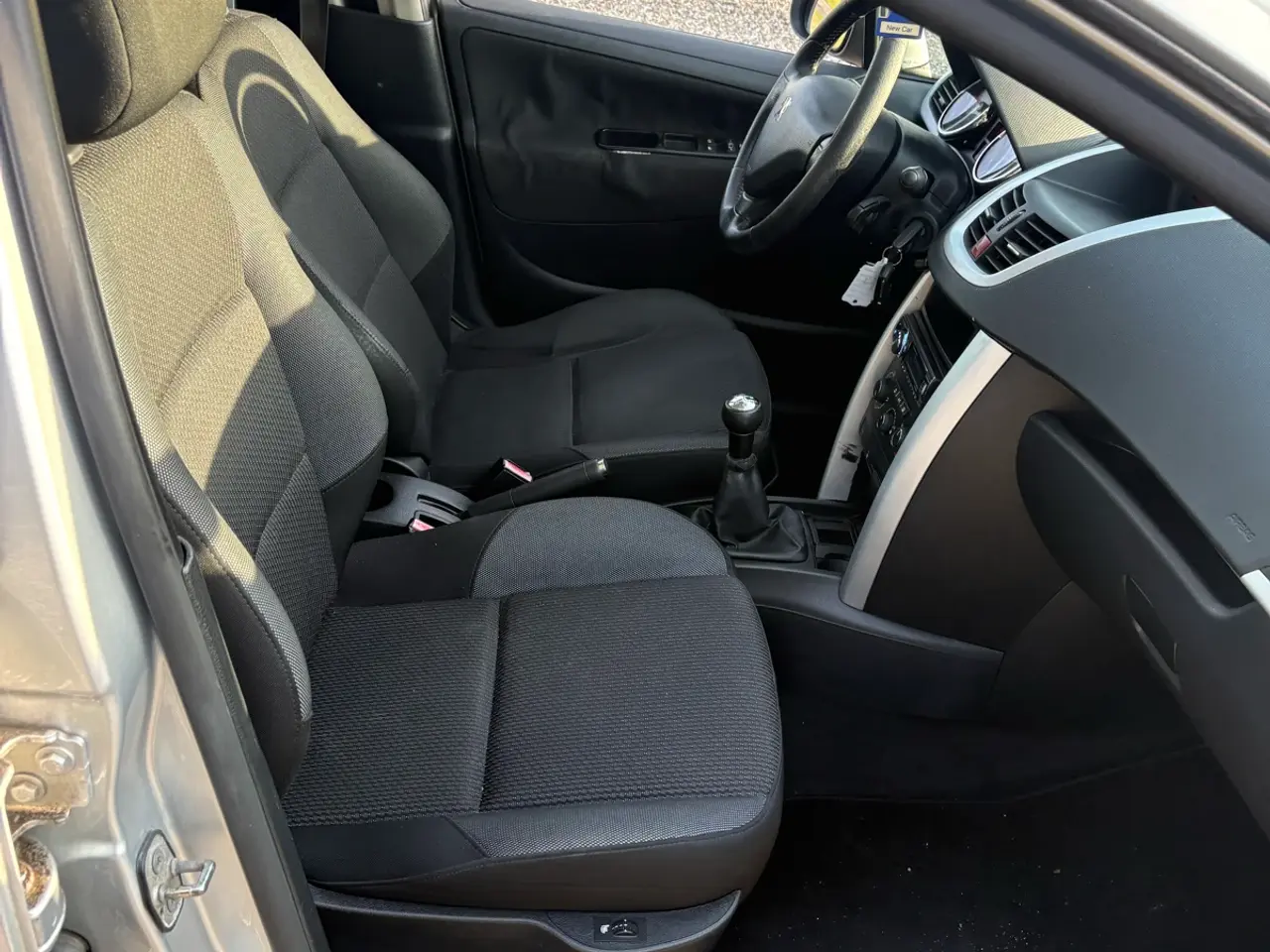 Billede 7 - 🚗 Peugeot 207 1.6 HDi – 92 HK – G99 - Årgang 2011
