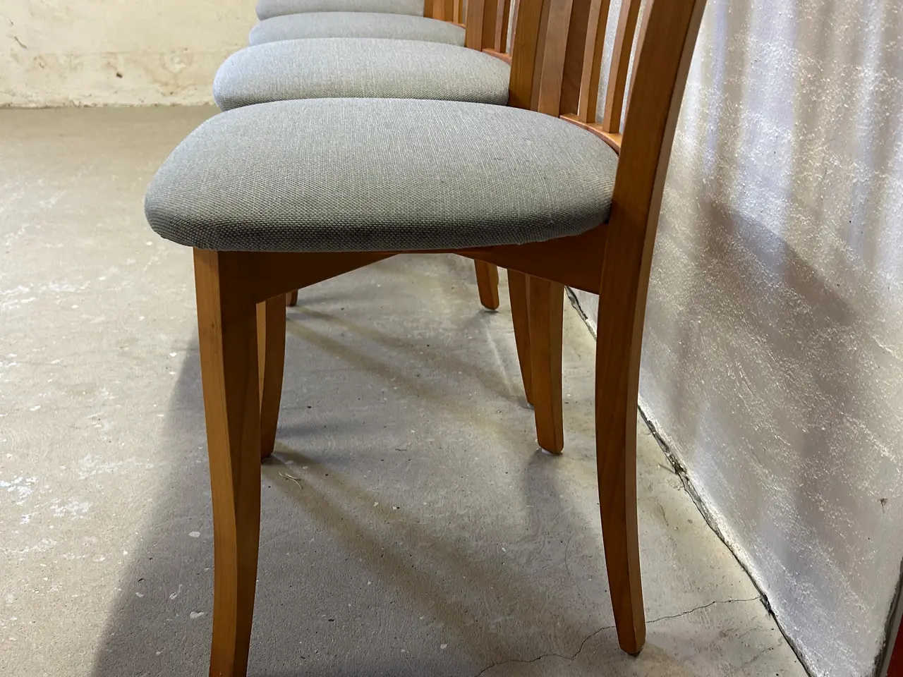 Billede 5 - Haslev spisebord (Model 897) m. udtræk - 6 stole