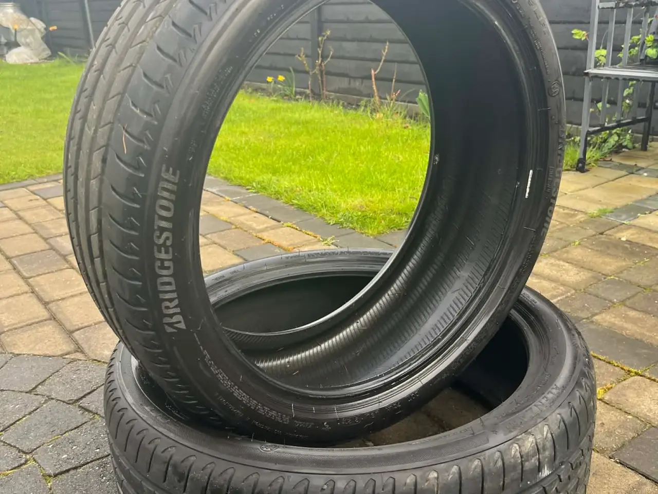 Billede 3 - 2stk Bridgestone alenza 001 245/40 r21 sommerdæk