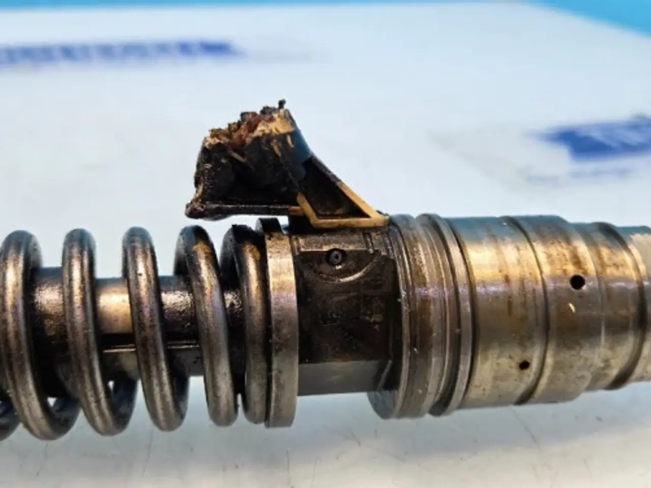 Billede 8 - Iveco F3AE0684D Injektor 504154922