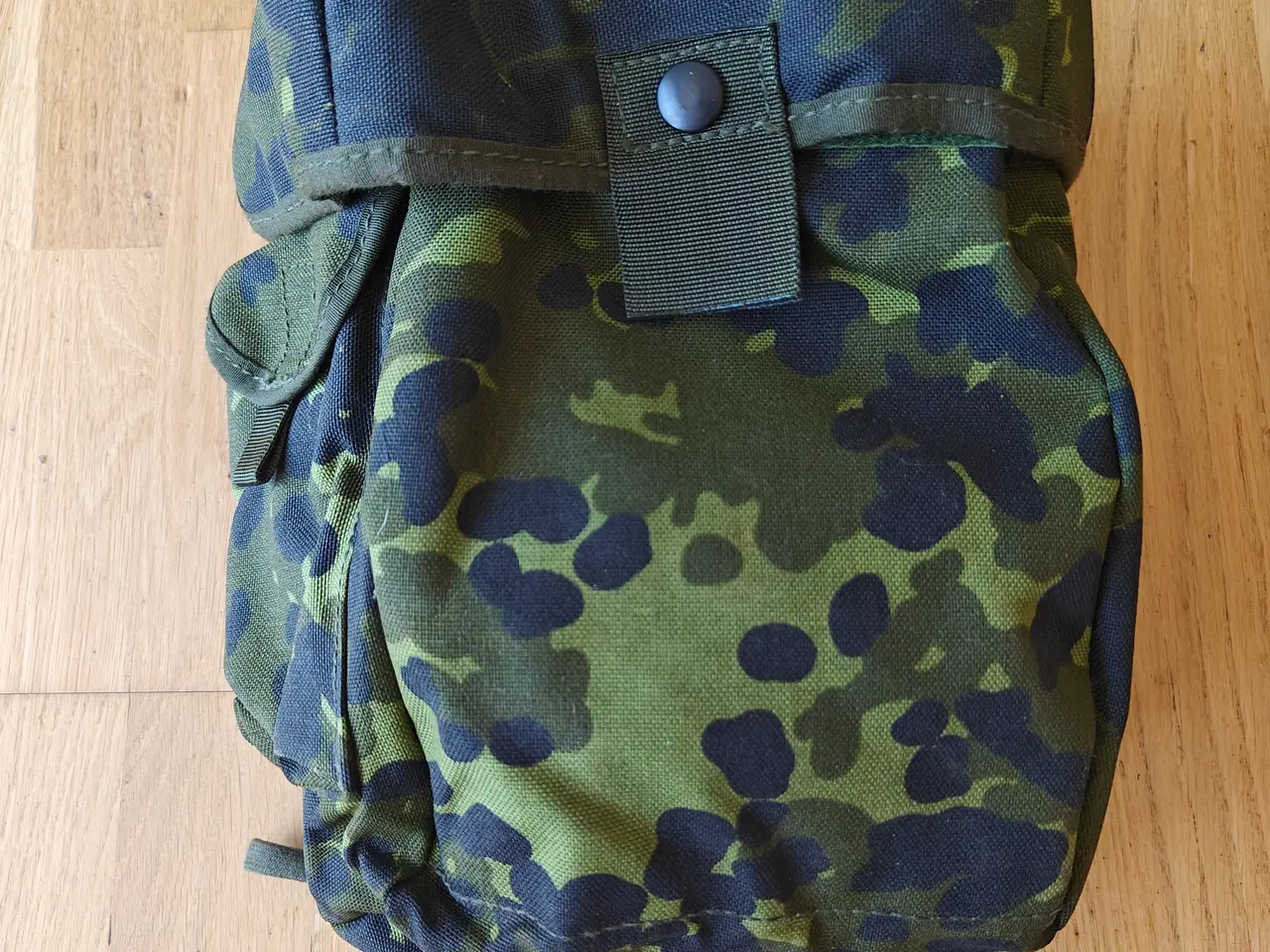 Billede 2 - ABC taske med M/69 gasmaske og hansker