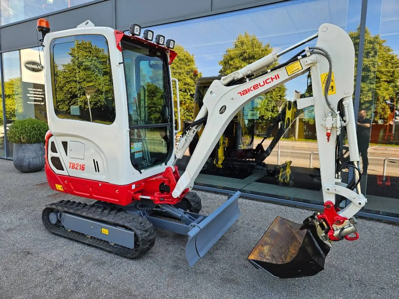 Billede 1 - Takeuchi TB 216