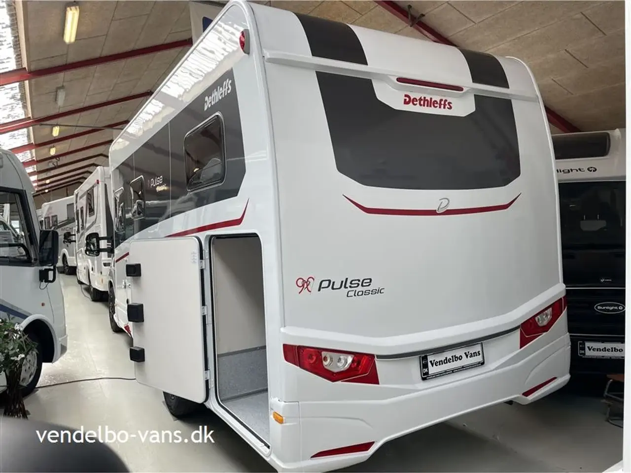 Billede 3 - 2026 - Dethleffs Pulse Classic T 7051 EB Luksuriøs camper med enkeltsenge og stor garage