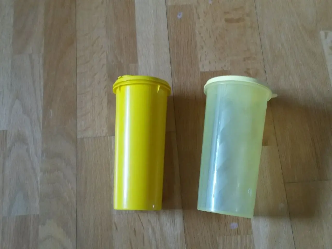 Billede 2 - Retro Tupperware kande rund med låg