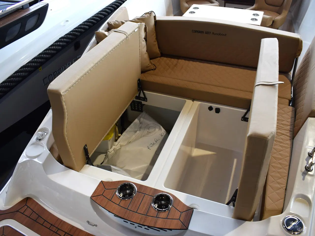 Billede 9 - Corsiva 607 Runabout - 25 HK Yamaha/Udstyr