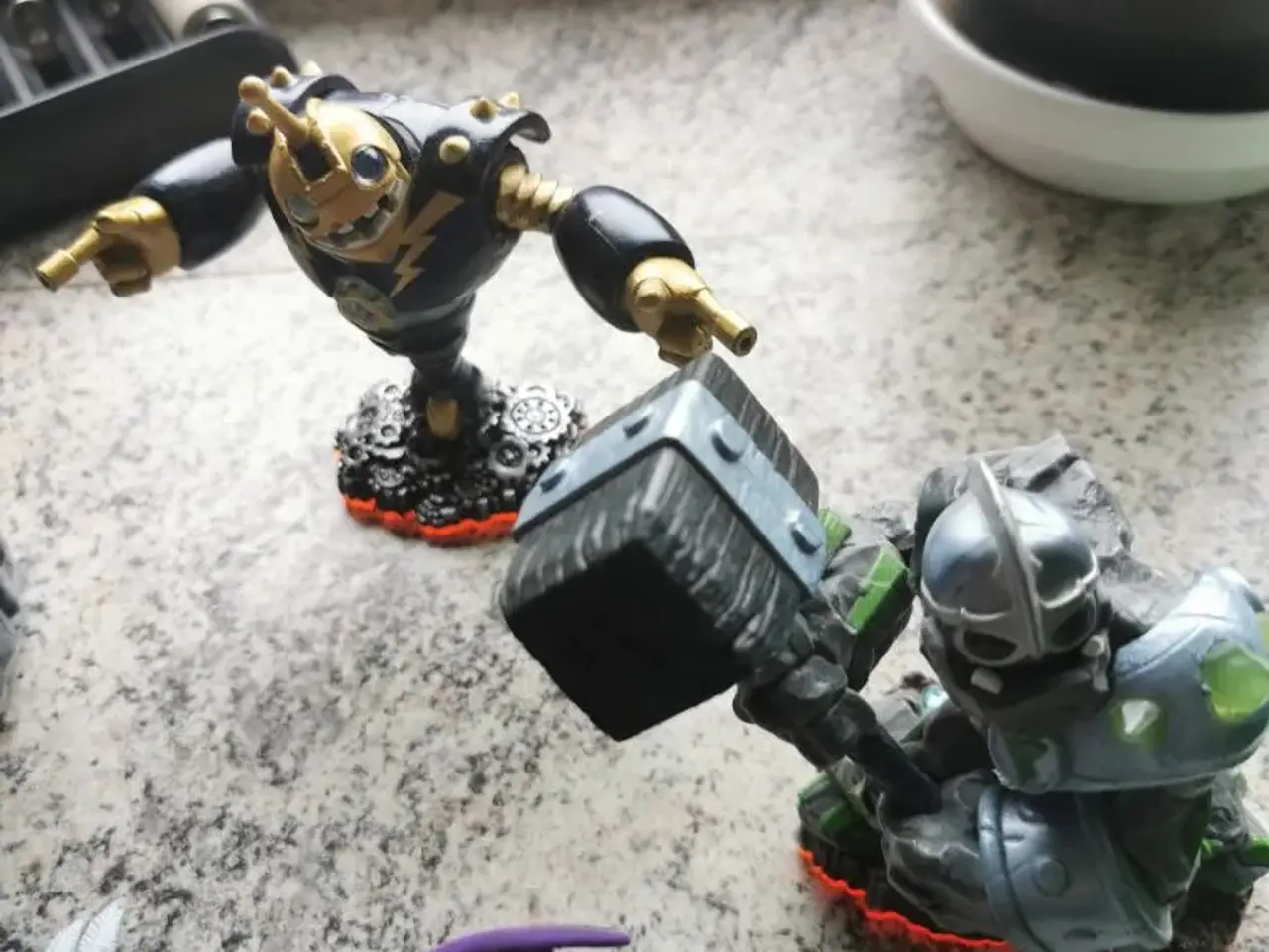 Billede 3 - Skylanders giants + 10 figurer.