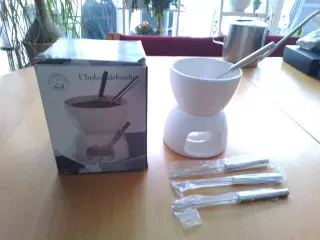 Sæt til chokoladefondue kan også udlejes