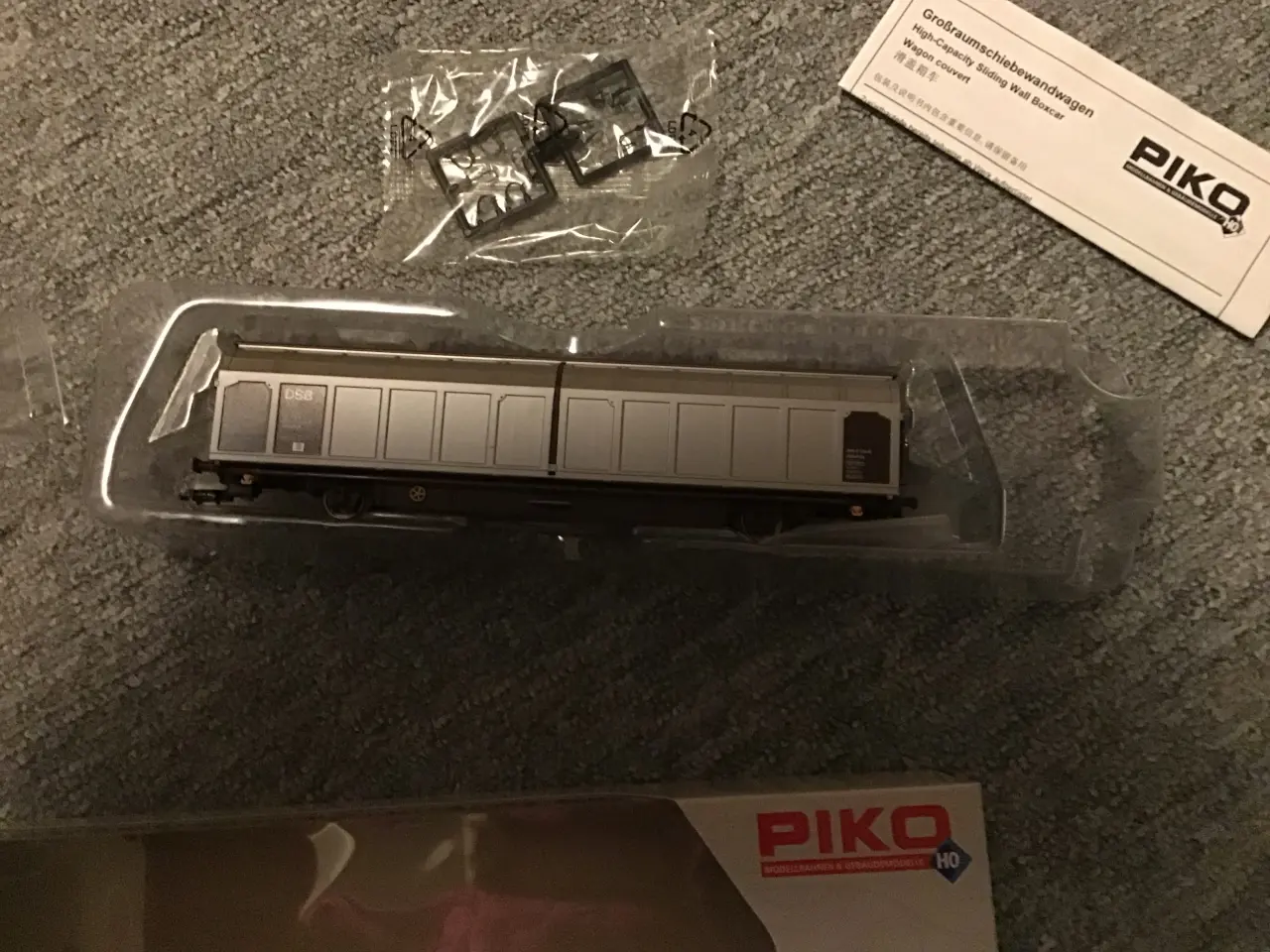 Billede 3 - DSB Piko Expert godsvogn i sølv. H0 1:87