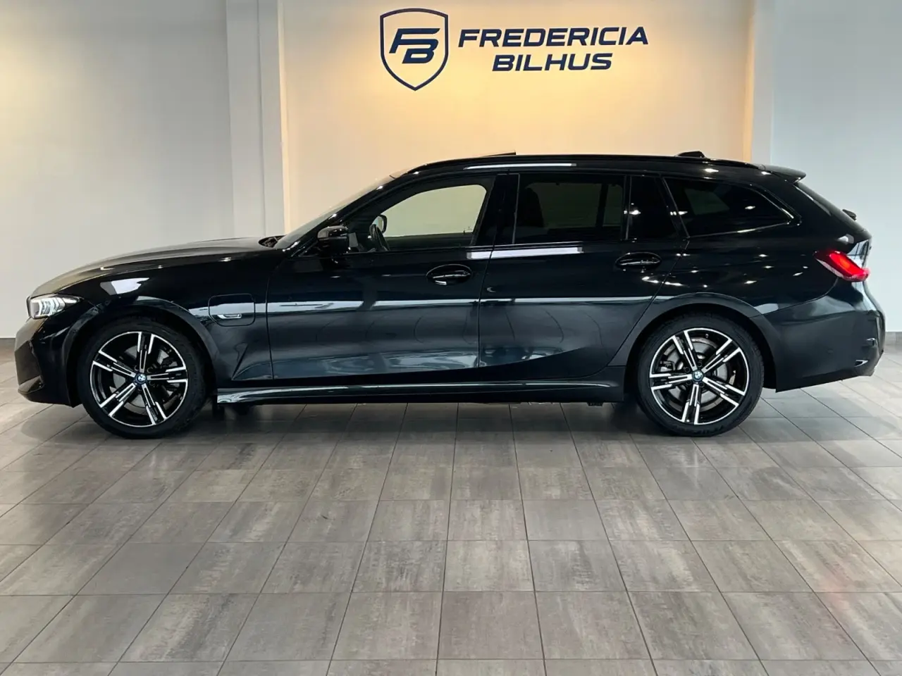 Billede 3 - BMW 330e 2,0 Touring M-Sport+ xDrive aut.