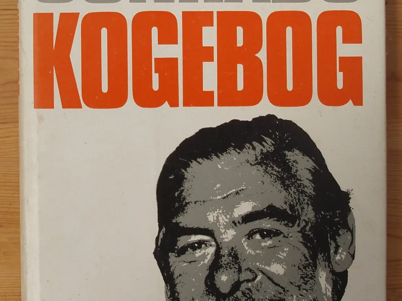 Billede 1 - Conrads Kogebog af Conrad Bjerre-Christensen