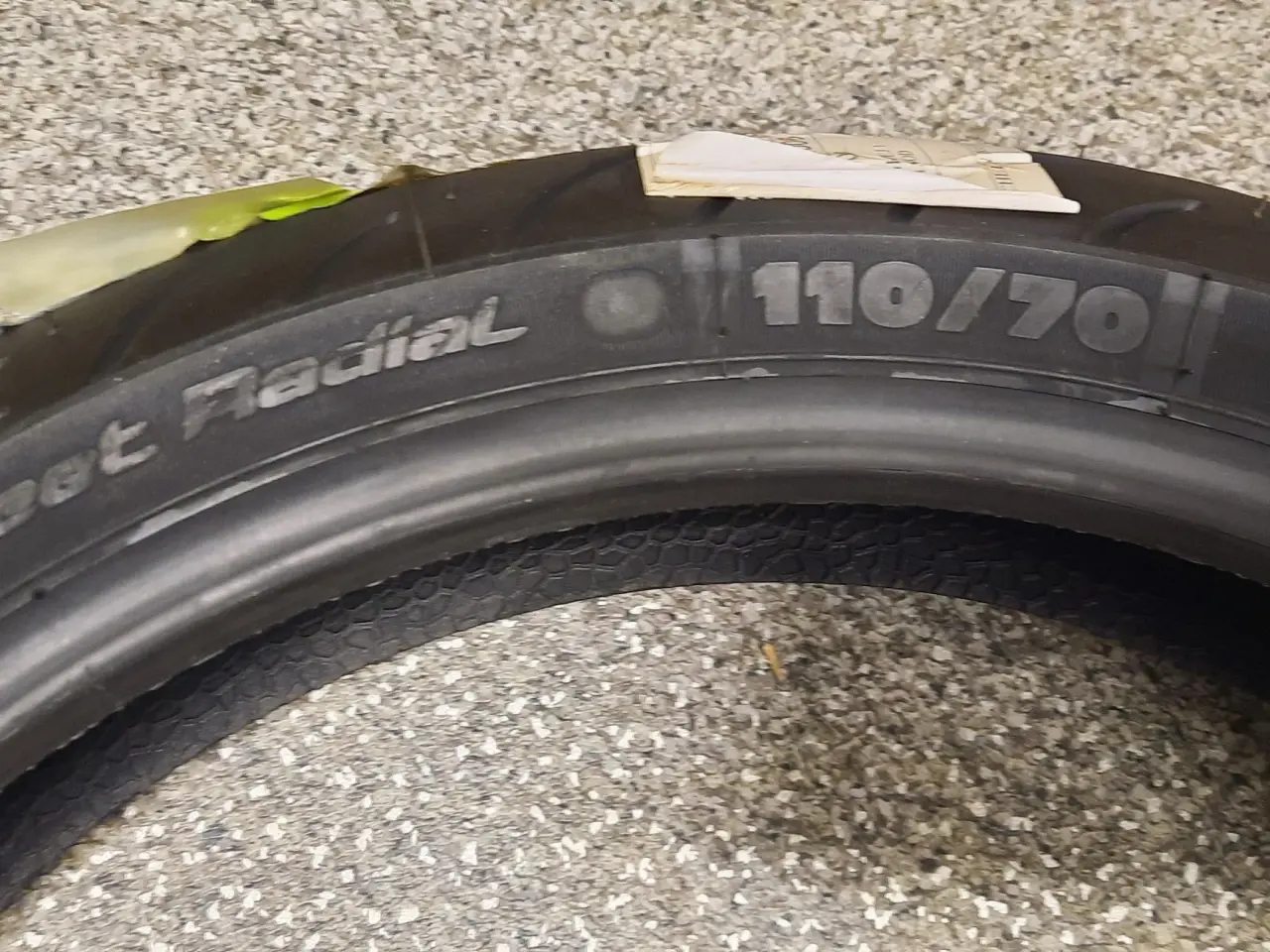 Billede 2 - 110/70-17 Michelin street 