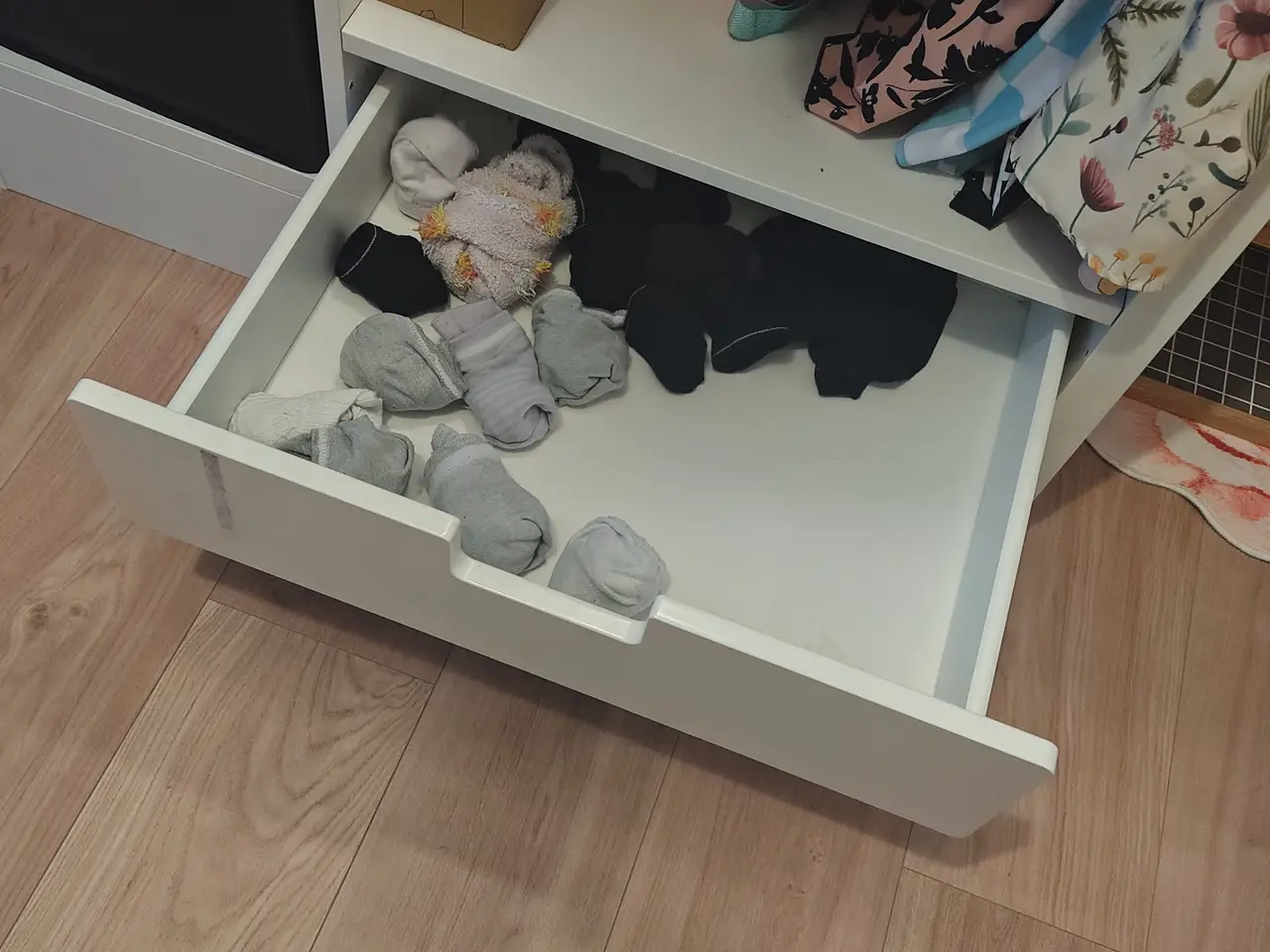 Billede 6 - IKEA klædeskab til børneværelse – 50 kr