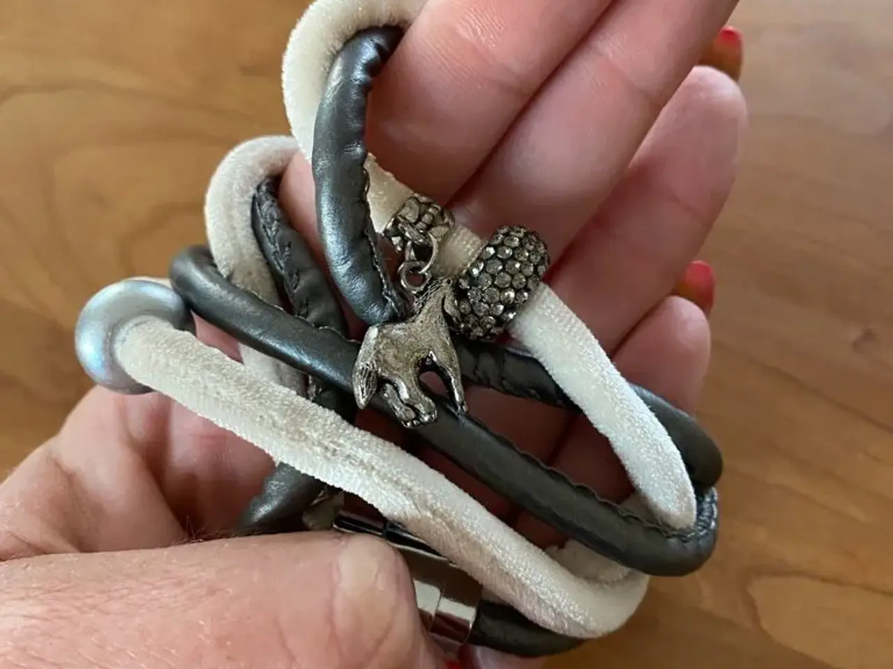 Billede 5 - Super flotte armbånd