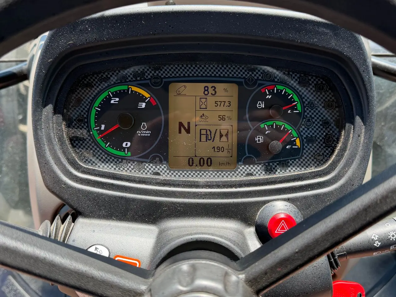Billede 15 - Case IH Farmall 120C Let brugt traktor, kun 577 timer - Vendegear og Aircon