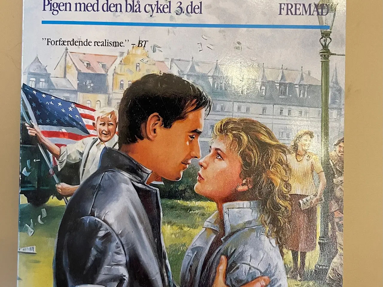 Billede 4 - Pigen med den blå cykel. Bind 1-3.