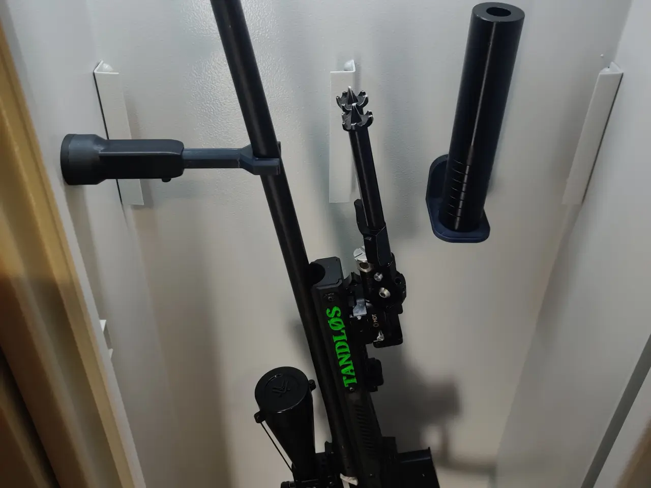 Billede 1 - Våben holder til riffel og haglgevær 308 30.06 mm.