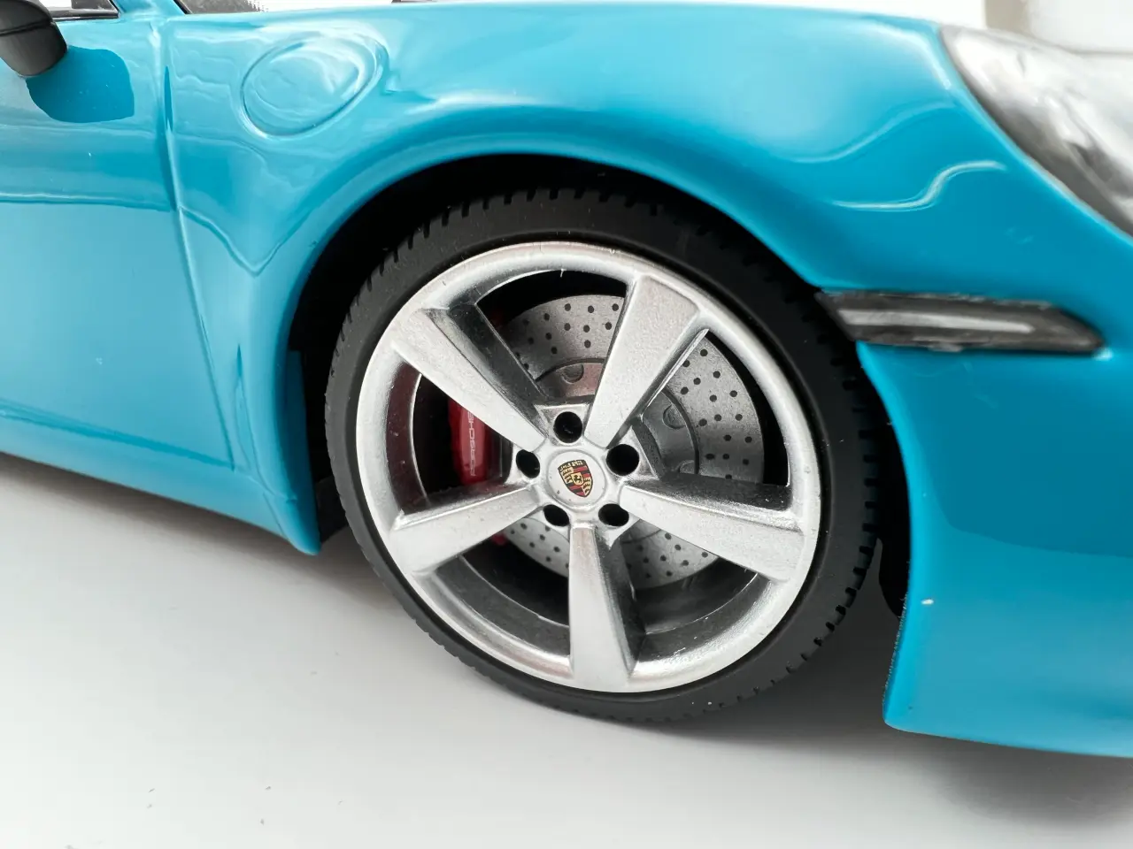 Billede 7 - 2019 Porsche 911 (992) Carrera 4S Minichamps 1:18