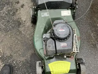 Rotorplæneklipper med brigges og stratton motor