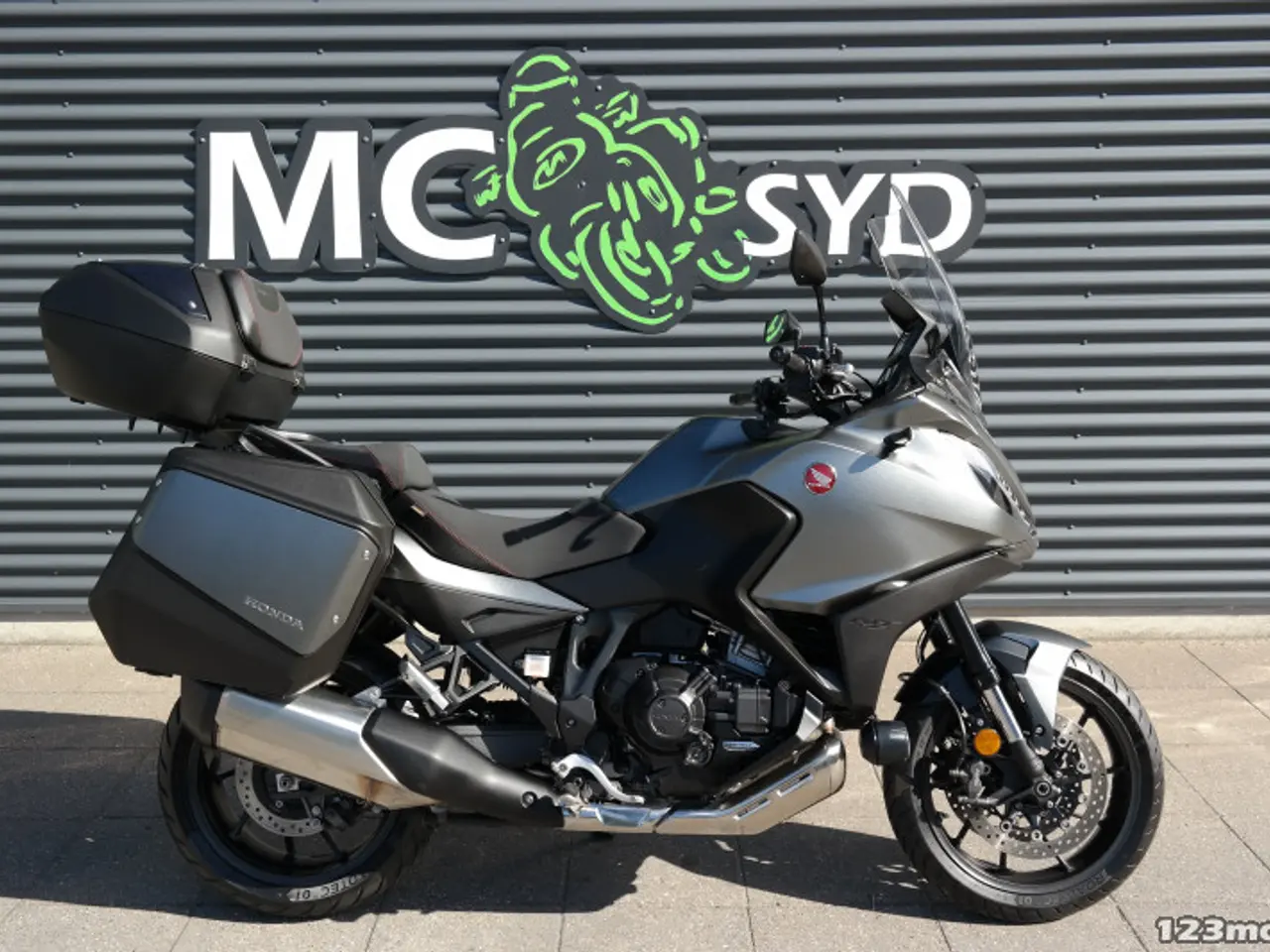 Billede 1 - Honda NT 1100 D MC-SYD BYTTER GERNE