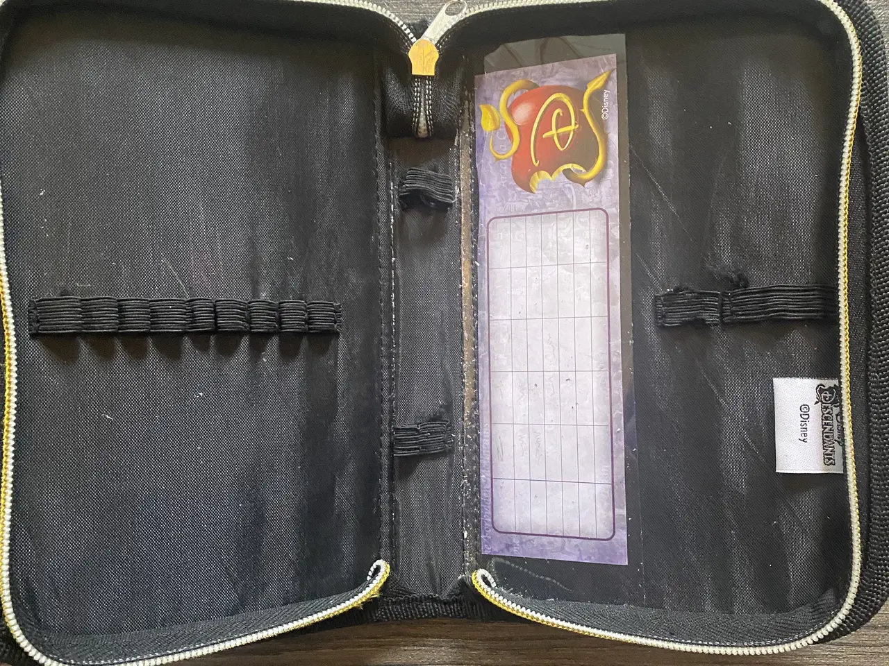 Billede 3 - Disney Descendants penalhus sælges
