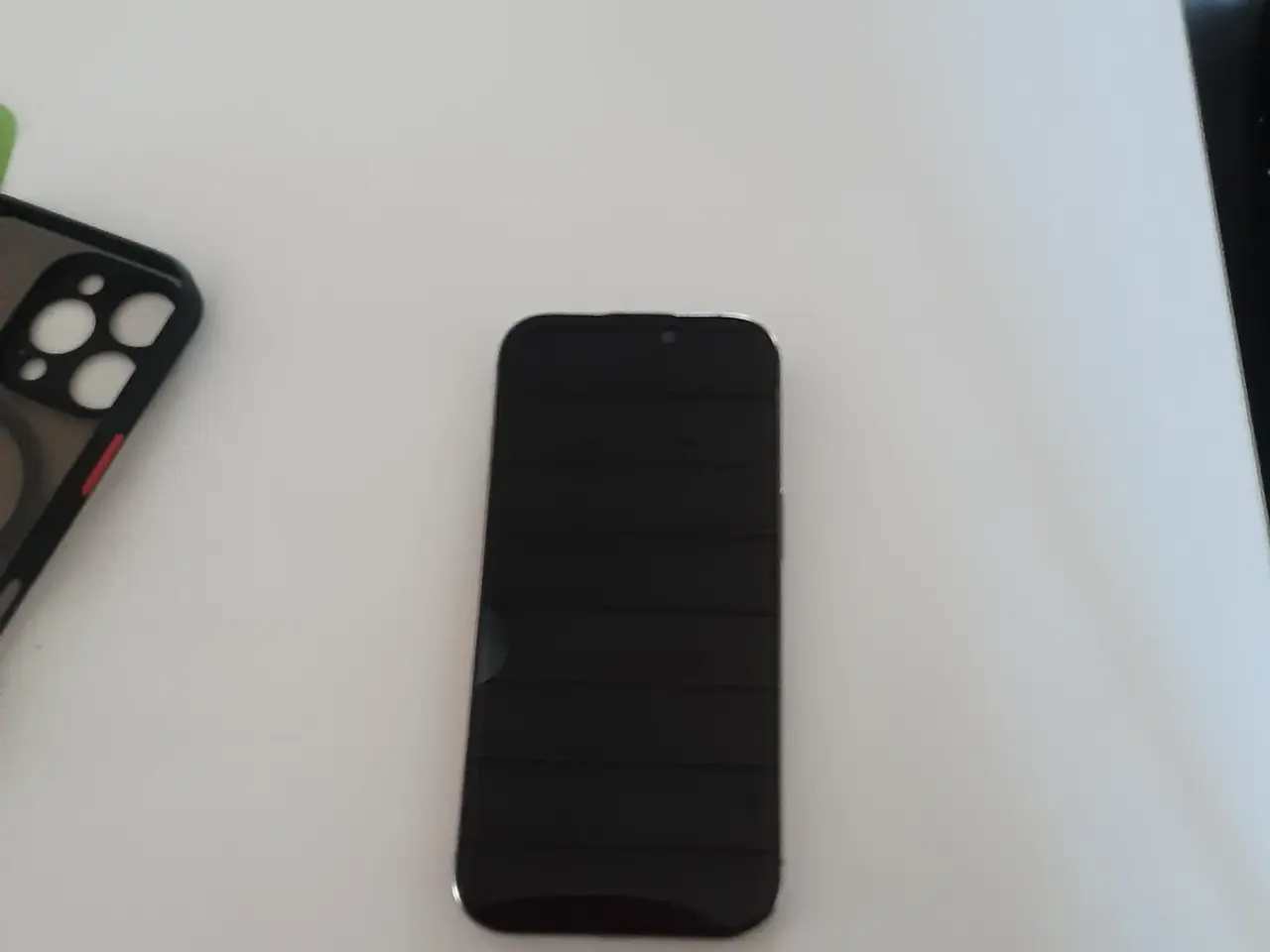Billede 2 - iPhone 16 pro desert titanium 128 gb som ny