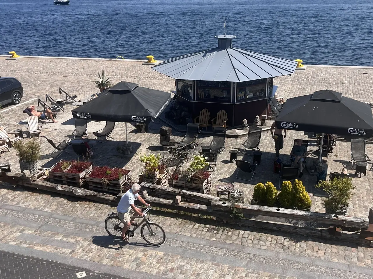 Billede 1 - Charmerende Cafe på Langeliniekaj 5 til afståelse