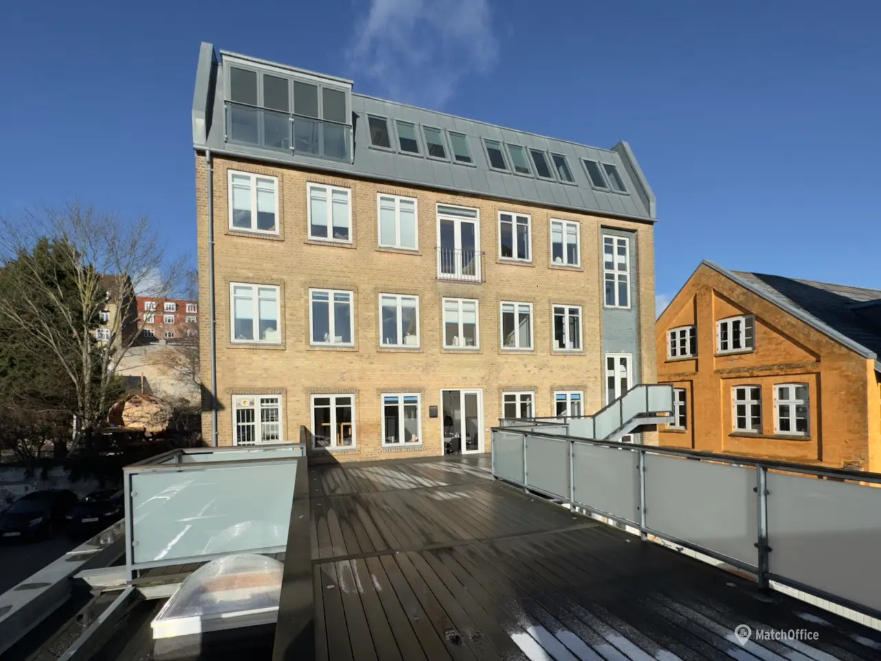 Billede 1 - Lyse. momsfritaget lokaler med fælles tagterrasse