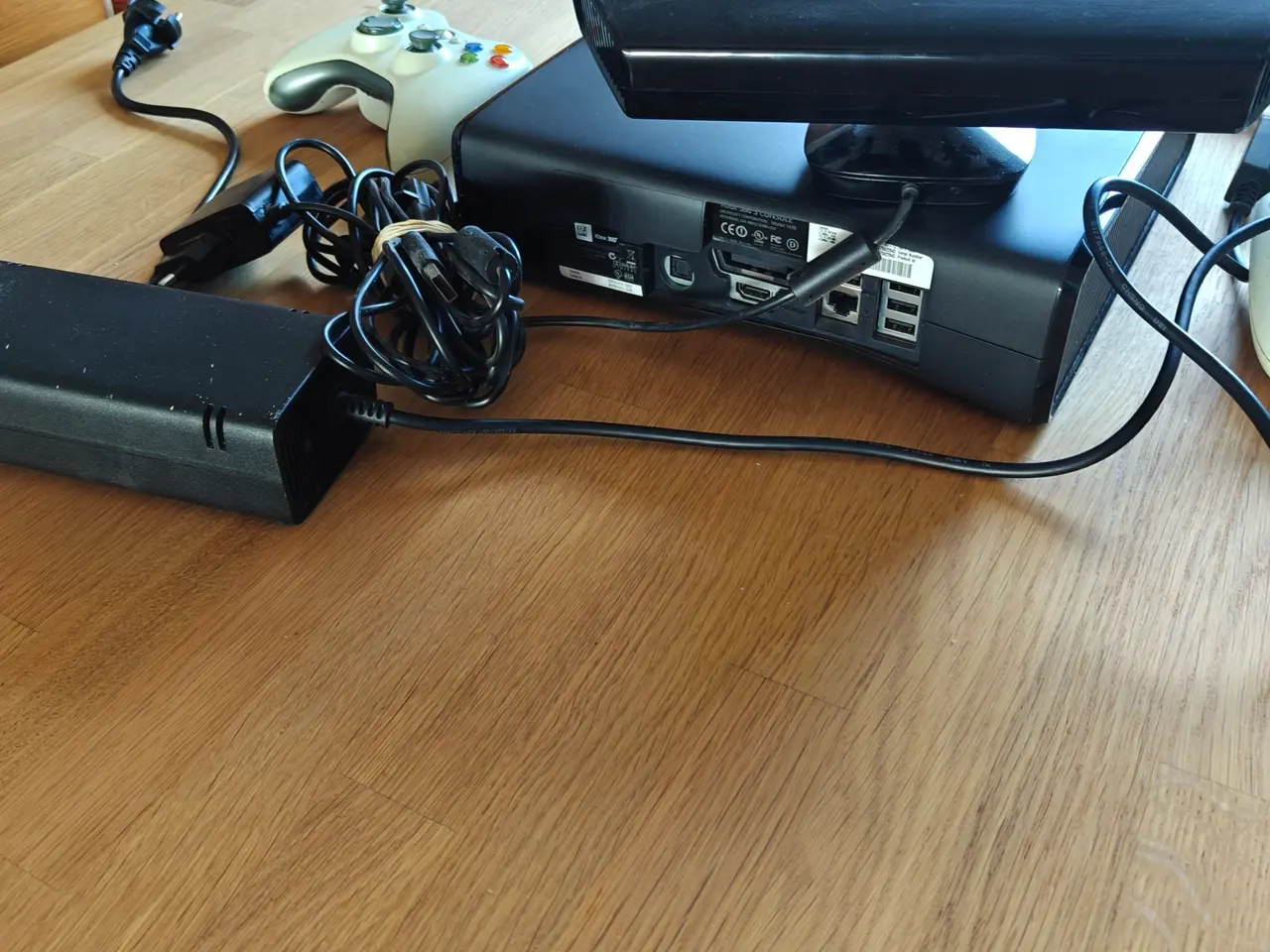 Billede 4 - Microsoft Xbox 360 konsol med Kinect sensor
