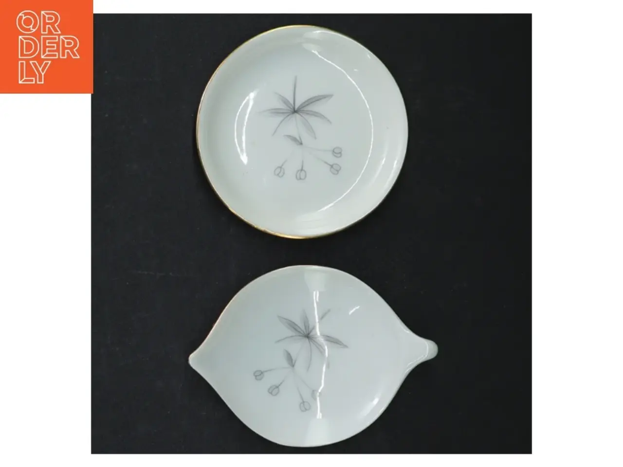 Billede 1 - Porcelænsaskebæger og lille tallerken fra B&G (str. 10 cm. 8,5 cm)