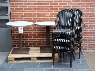 2 Stk Caféborde m/kraftig jernstel